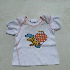 JCPenney Vintage White Tee with Bunny and Balloon Print